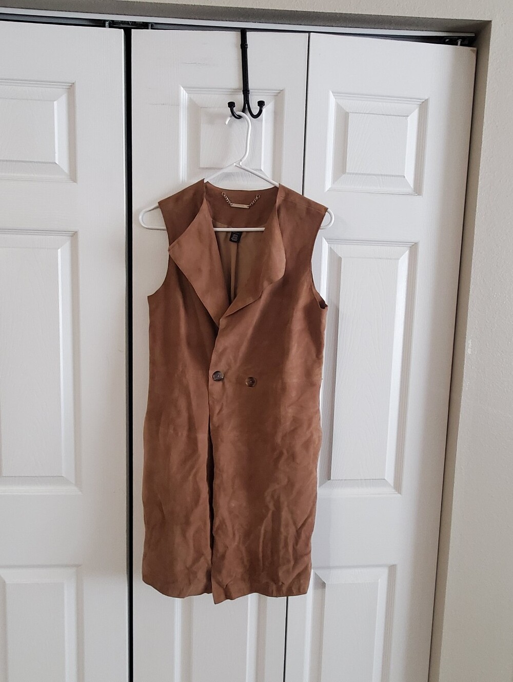 WHITE HOUSE BLACK MARKET 100% KEATHER BROWN VEST. SMALL LONG. FALL SLEEVELESS